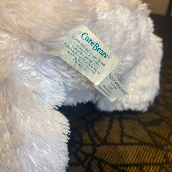 25th Anniversary Tender Heart Care Bear - Picture 3 of 5